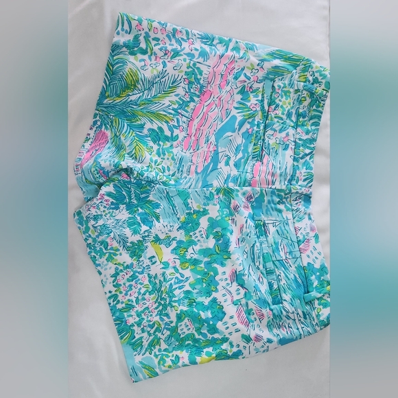 Lilly Pulitzer Shorts - Picture 2 of 3